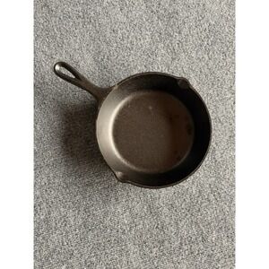 Vintage Lodge Cast Iron Skillet 8" 5SK Frying Pan Double Spout USA